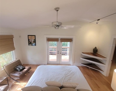 2916 W Bay Court Avenue - Photo Thumbnail 21