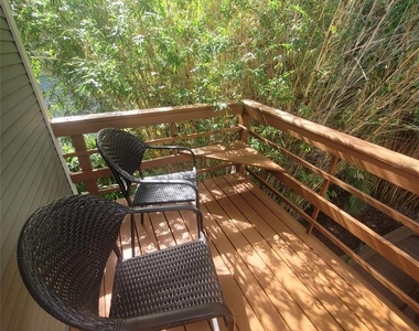 2916 W Bay Court Avenue - Photo Thumbnail 33