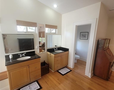 2916 W Bay Court Avenue - Photo Thumbnail 25