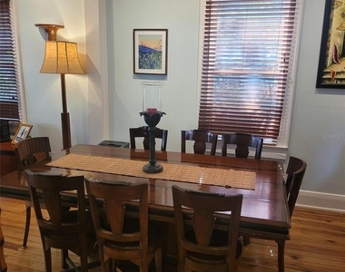 2916 W Bay Court Avenue - Photo Thumbnail 12