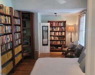 2916 W Bay Court Avenue - Photo Thumbnail 35