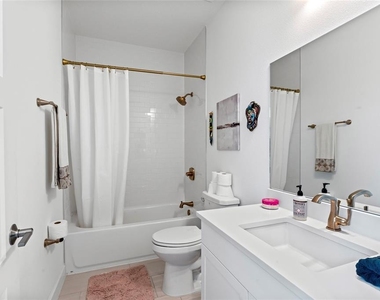 2621 1st Avenue N - Photo Thumbnail 26