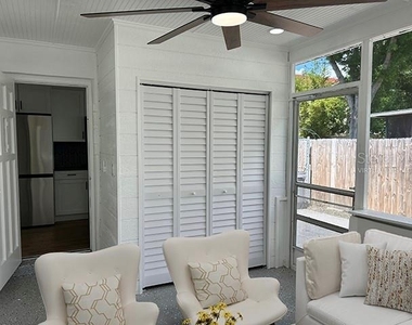 4611 W Mcelroy Avenue - Photo Thumbnail 13
