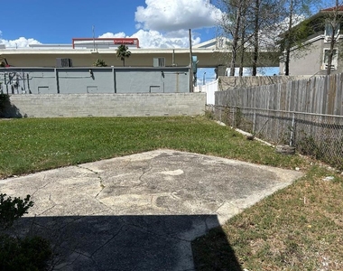 4611 W Mcelroy Avenue - Photo Thumbnail 19