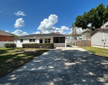 4611 W Mcelroy Avenue - Photo Thumbnail 1