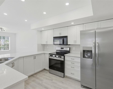 14510 Alejo Court - Photo Thumbnail 11