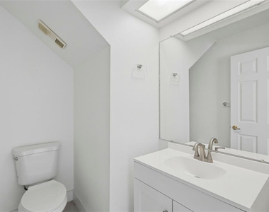 14510 Alejo Court - Photo Thumbnail 12