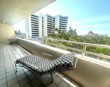 5950 Pelican Bay Plaza S - Photo Thumbnail 34
