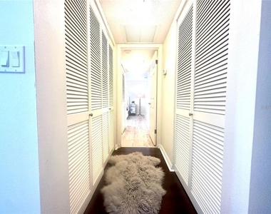 5950 Pelican Bay Plaza S - Photo Thumbnail 47