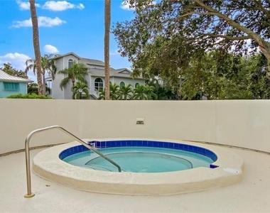 5950 Pelican Bay Plaza S - Photo Thumbnail 65