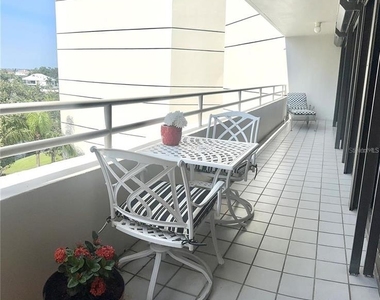 5950 Pelican Bay Plaza S - Photo Thumbnail 10
