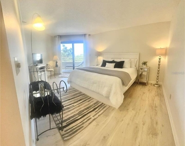 5950 Pelican Bay Plaza S - Photo Thumbnail 29