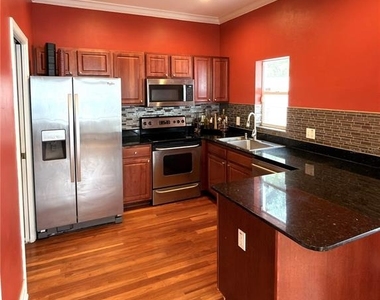 3181 Toscana Circle - Photo Thumbnail 6