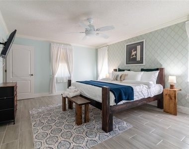 6908 Arbor Oaks Circle - Photo Thumbnail 25