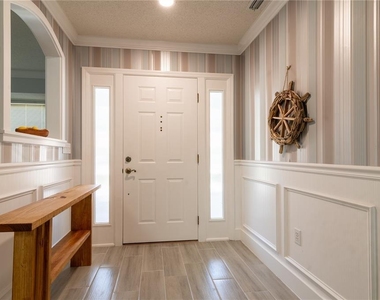 6908 Arbor Oaks Circle - Photo Thumbnail 3