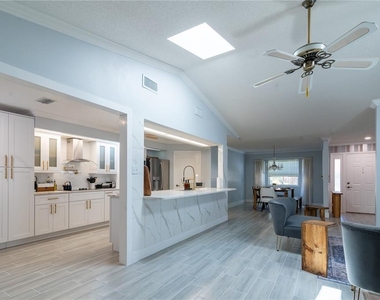 6908 Arbor Oaks Circle - Photo Thumbnail 7