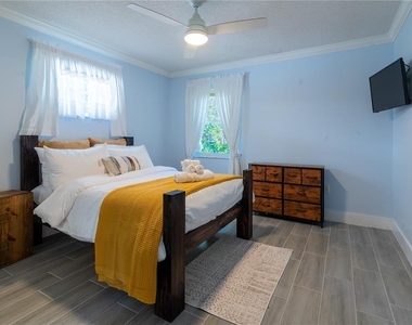 6908 Arbor Oaks Circle - Photo Thumbnail 36