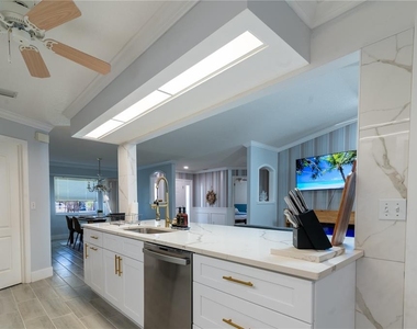 6908 Arbor Oaks Circle - Photo Thumbnail 12