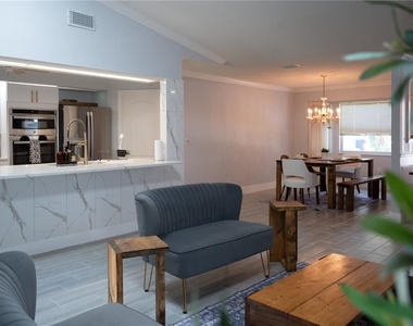 6908 Arbor Oaks Circle - Photo Thumbnail 20