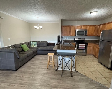 5582 Baywater Drive - Photo Thumbnail 2