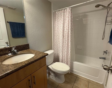 5582 Baywater Drive - Photo Thumbnail 16