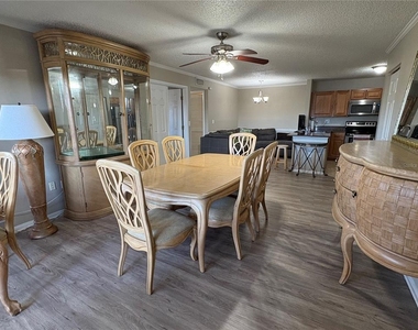 5582 Baywater Drive - Photo Thumbnail 8