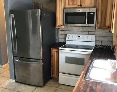 3022 Meadow Lake Avenue - Photo Thumbnail 7