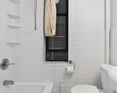 212 East 84th Street - Photo Thumbnail 6