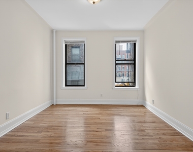 212 East 84th Street - Photo Thumbnail 5