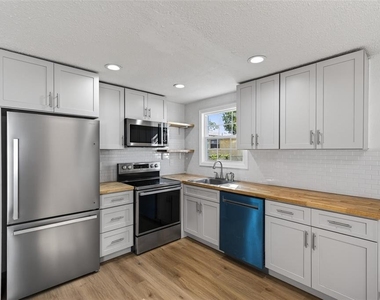 4545 12th Avenue S - Photo Thumbnail 4