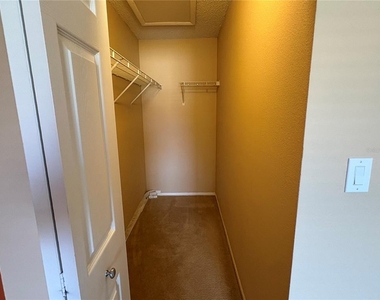 5576 Baywater Drive - Photo Thumbnail 9