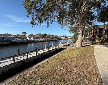 5576 Baywater Drive - Photo Thumbnail 14