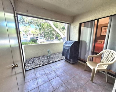 50 Woodlake Place - Photo Thumbnail 11