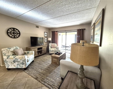 50 Woodlake Place - Photo Thumbnail 13