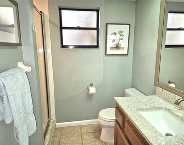50 Woodlake Place - Photo Thumbnail 30