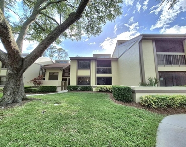 50 Woodlake Place - Photo Thumbnail 1