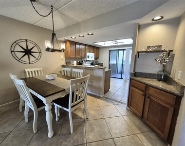50 Woodlake Place - Photo Thumbnail 5