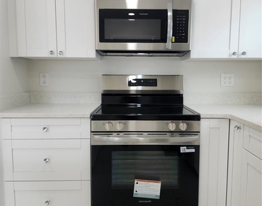 15406 Avalon Avenue - Photo Thumbnail 34