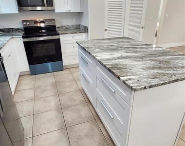 15414 Avalon Avenue - Photo Thumbnail 8