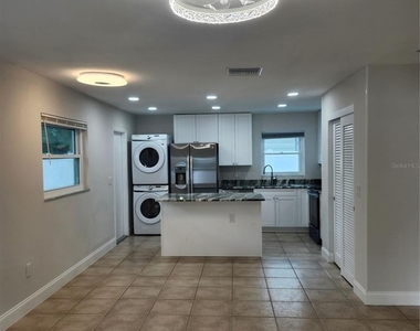 15414 Avalon Avenue - Photo Thumbnail 3