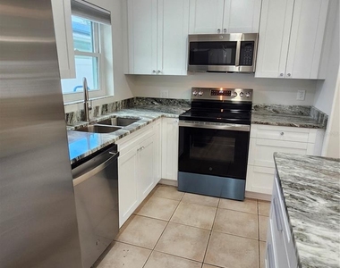 15414 Avalon Avenue - Photo Thumbnail 9