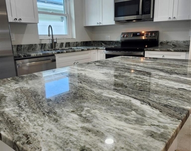 15414 Avalon Avenue - Photo Thumbnail 28