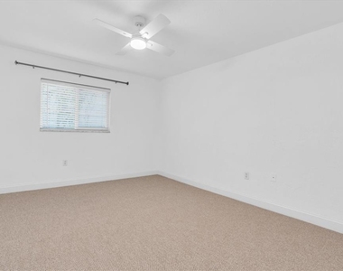 210 5th Avenue S - Photo Thumbnail 16