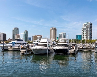 210 5th Avenue S - Photo Thumbnail 26