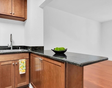 210 5th Avenue S - Photo Thumbnail 11