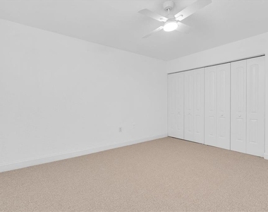 210 5th Avenue S - Photo Thumbnail 15