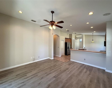 8037 Moccasin Trail Drive - Photo Thumbnail 12