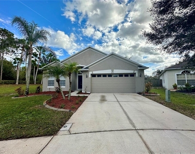 8037 Moccasin Trail Drive - Photo Thumbnail 1
