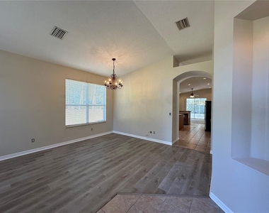 8037 Moccasin Trail Drive - Photo Thumbnail 2