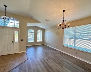 8037 Moccasin Trail Drive - Photo Thumbnail 3